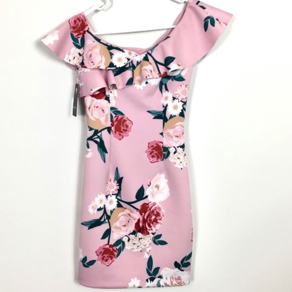 Guess Dresses & Skirts - Guess